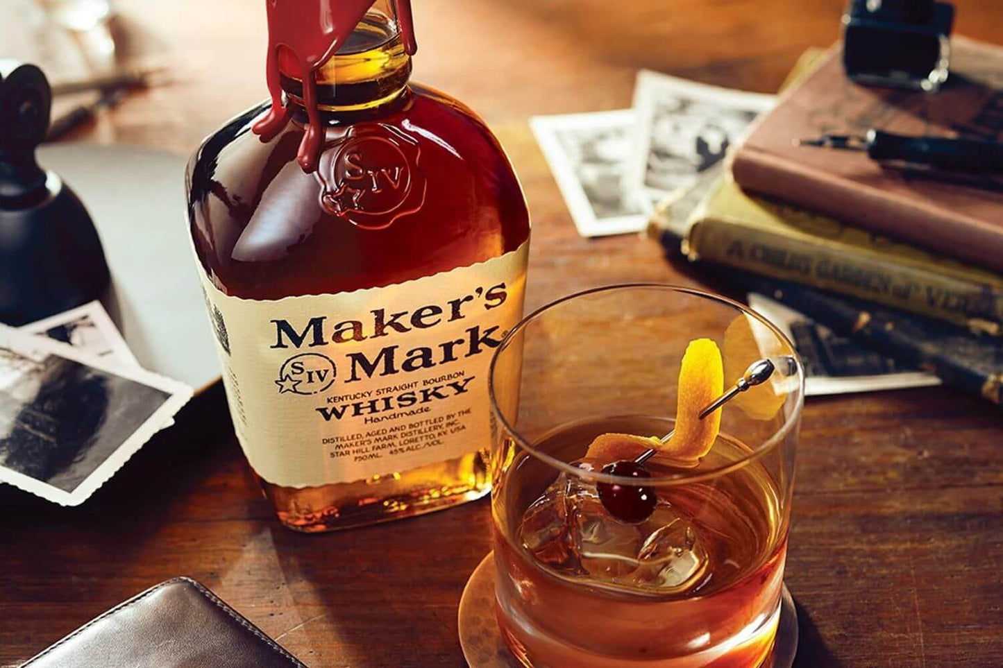 Maker’s Mark Bourbon Whiskey 70cl – Premium Kentucky Straight Bourbon (45%)