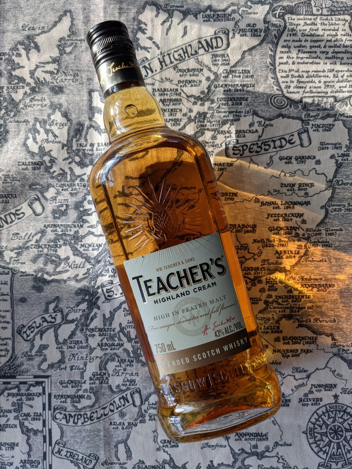 Teacher’s Highland Cream Blended Scotch Whisky 700 ml | Rich Smoky Scotch Blend